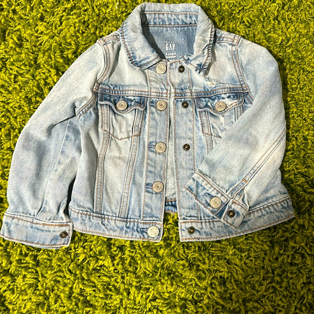 : GAP Jean jacket- 3t